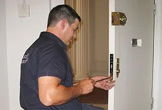 Safe Key Locksmith Service Oakland, CA 510-771-0350 - locksmith-6